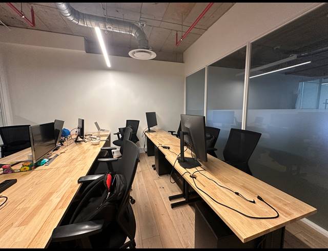 24M² OFFICE TO LET IN SANDTON CENTRAL